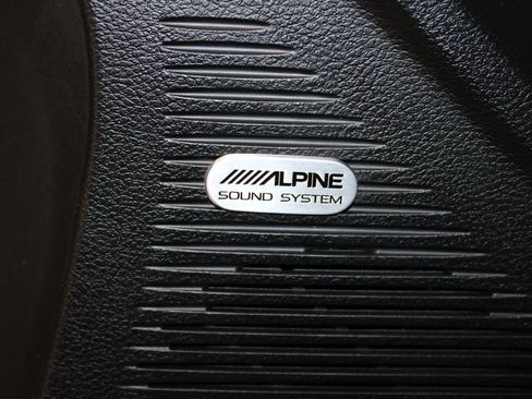 Used 2023 Dodge Challenger R/T image 43