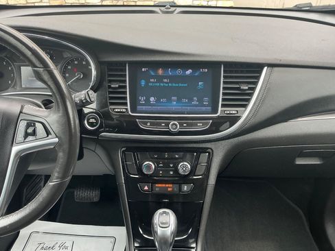 Used 2020 Buick Encore Preferred AWD/4WD image 12
