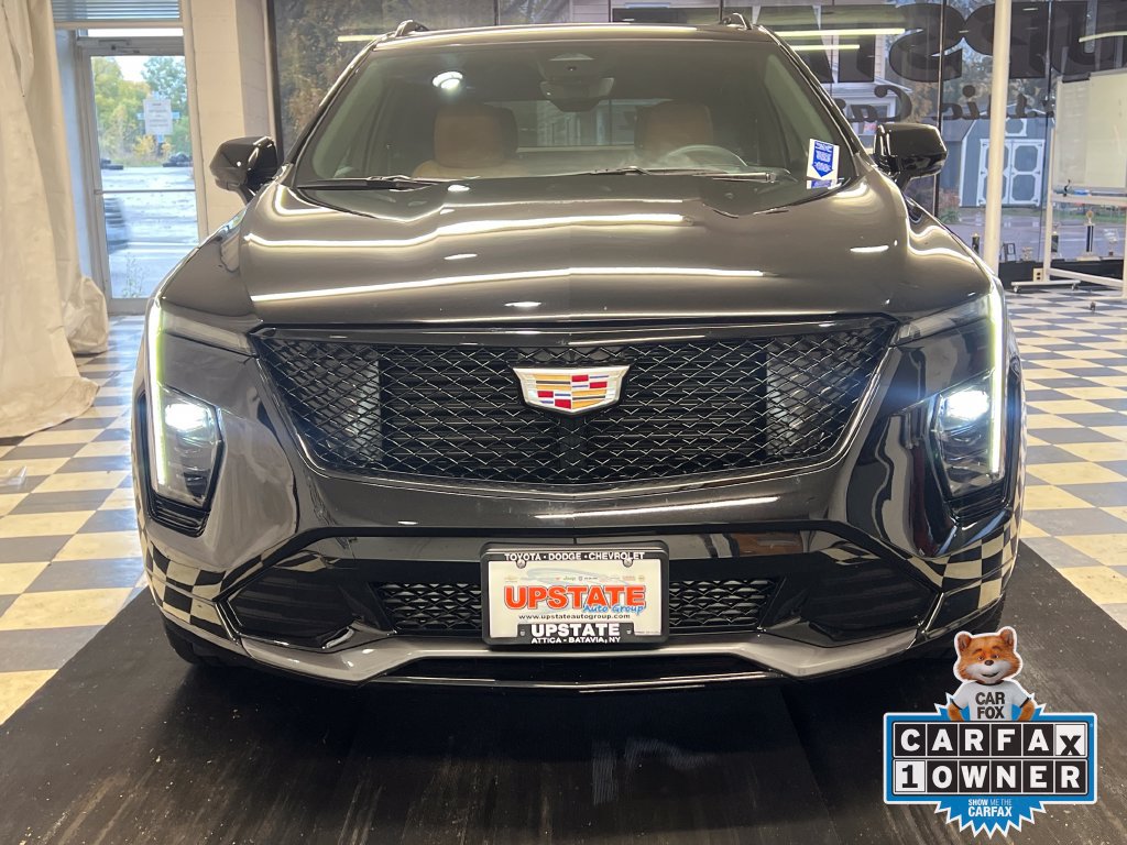 Used 2024 Cadillac XT4 Sport AWD/4WD image 3
