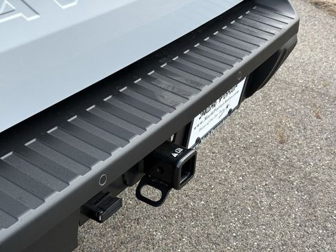 New 2025 Ford Maverick XL w/ Equipment Group 101A image 12