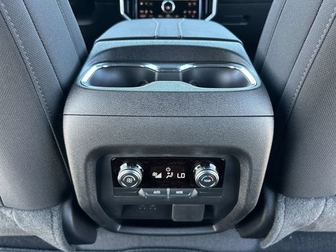 New 2026 GMC Acadia Elevation AWD/4WD image 21