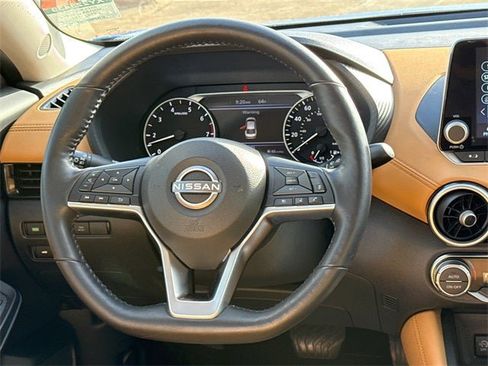 Used 2025 Nissan Sentra SV w/ SV Premium Package image 13