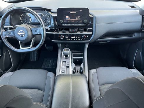 Used 2025 Nissan Pathfinder SV image 35