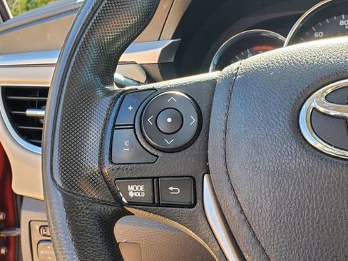 Used 2016 Toyota Corolla LE FWD image 15