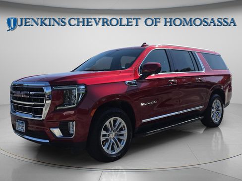 Used 2024 GMC Yukon XL SLT AWD/4WD image 11