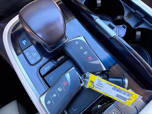 Used 2018 Lexus LS 500 AWD w/ Interior Upgrade Package image 15