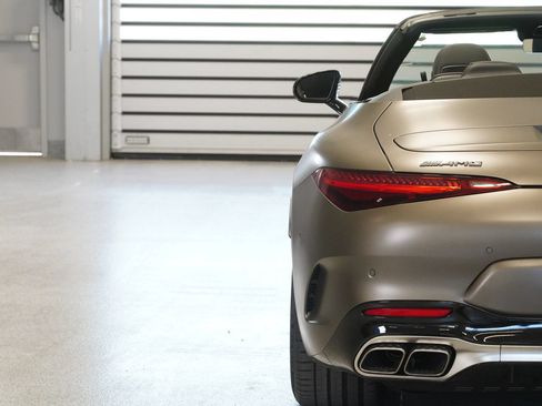 New 2026 Mercedes-Benz SL 63 AMG S e Performance 4MATIC image 15