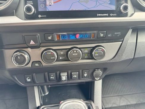 Used 2022 Toyota Tacoma TRD Pro AWD/4WD image 38
