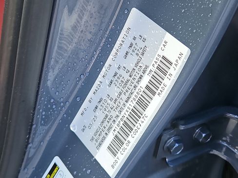 Used 2025 MAZDA MAZDA3 Hatchback w/ Appearance Package image 26