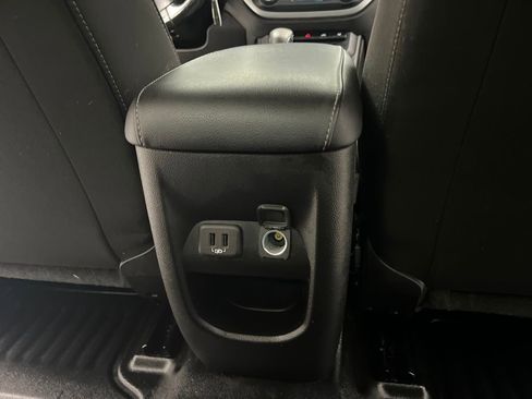 Used 2022 Chevrolet Colorado LT w/ Fleet Safety Package image 23