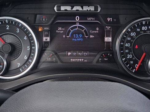 Used 2024 RAM 1500 Laramie AWD/4WD image 19