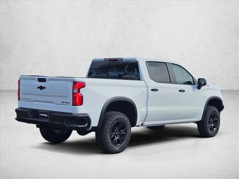 New 2026 Chevrolet Silverado 1500 ZR2 image 9