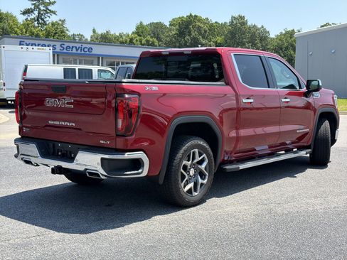 Used 2024 GMC Sierra 1500 SLT w/ SLT Premium Plus Package AWD/4WD image 11