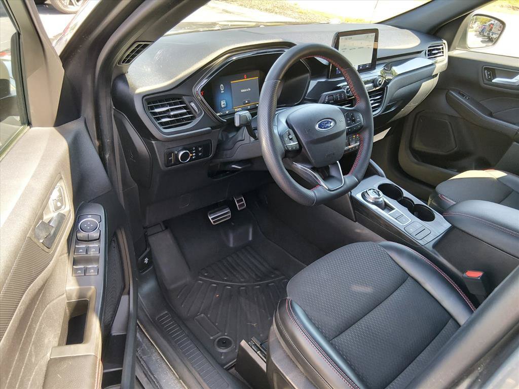 Certified 2023 Ford Escape ST-Line AWD/4WD image 10
