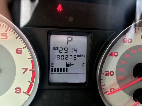 Used 2014 Subaru Impreza 2.0i Premium w/ All-Weather Package w/CVT AWD/4WD image 8