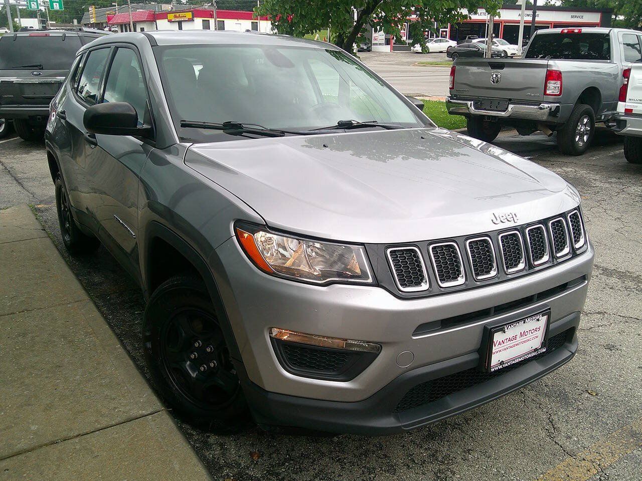 Used 2020 Jeep Compass Sport w/ Cold Weather Group AWD/4WD image 4