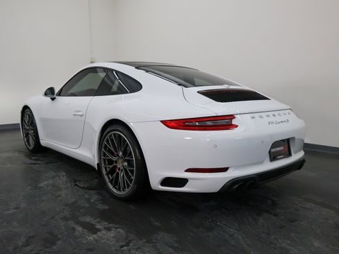 Used 2017 Porsche 911 Carrera S image 4