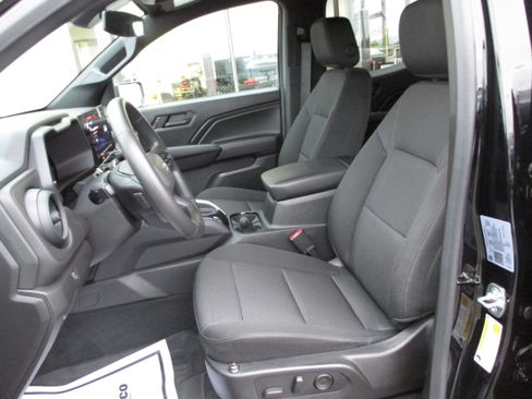 Used 2024 Chevrolet Colorado Trail Boss w/ Advanced Trailering Package image 14