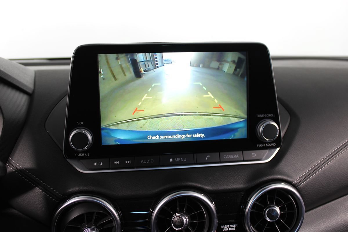 Used 2025 Nissan Sentra SV FWD image 19