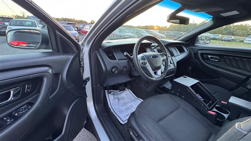Used 2015 Ford Taurus Police Interceptor AWD image 30