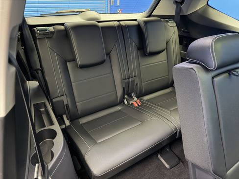 Certified 2023 Volkswagen Atlas SE w/ Panoramic Sunroof Package FWD image 27
