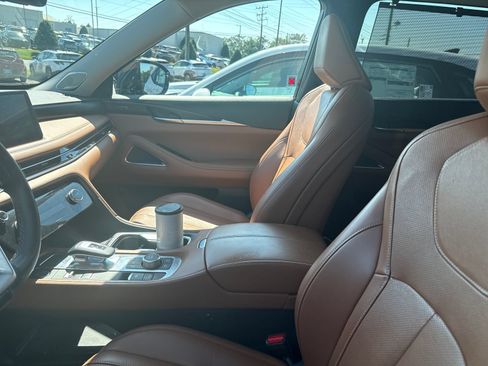 Used 2023 INFINITI QX60 Sensory w/ Vision Package AWD/4WD image 11