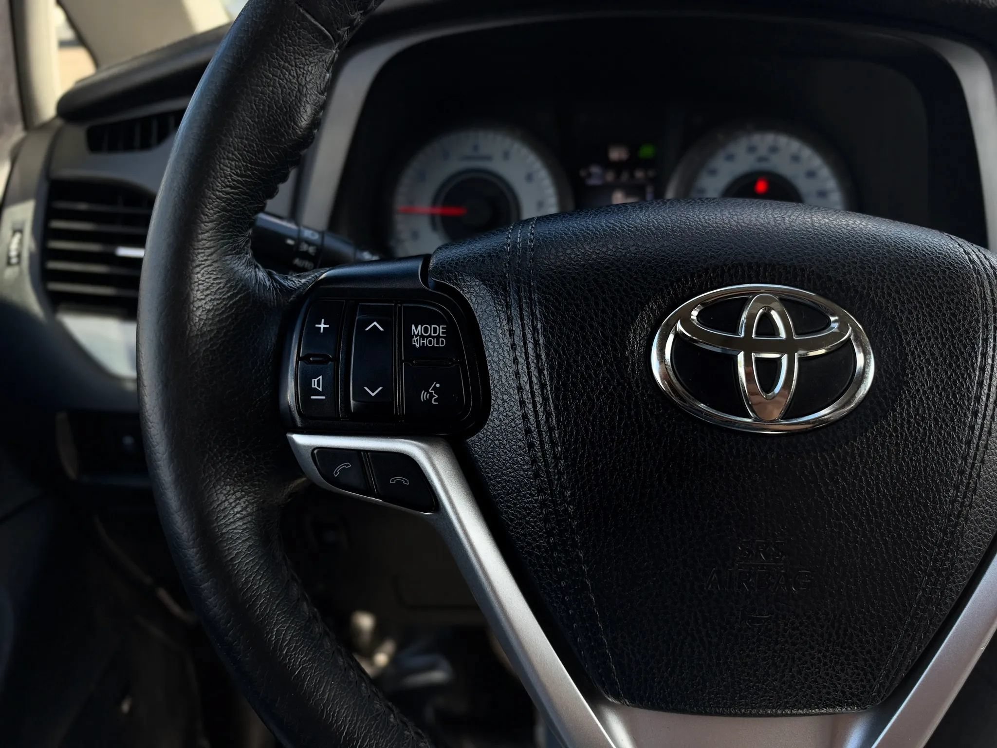 Used 2019 Toyota Sienna SE Premium w/ Carpet Mat Package AWD/4WD image 27