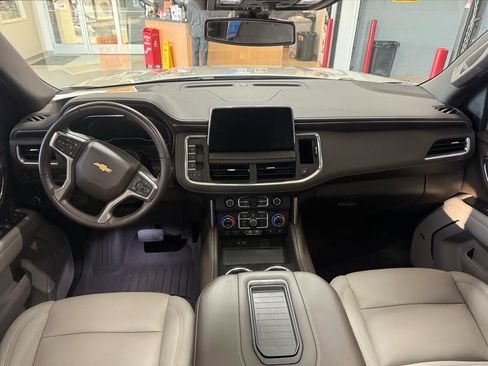 Used 2022 Chevrolet Tahoe LT w/ LT Signature Plus Package image 15