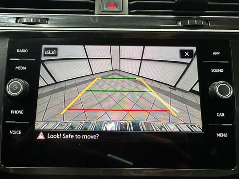 Used 2024 Volkswagen Tiguan Wolfsburg Edition image 30