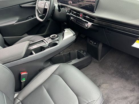 New 2026 Kia EV6 Wind AWD/4WD image 17