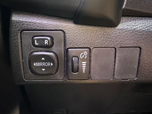 Used 2019 Toyota Corolla SE FWD image 20