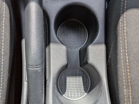 Used 2025 Hyundai Venue SEL FWD image 22