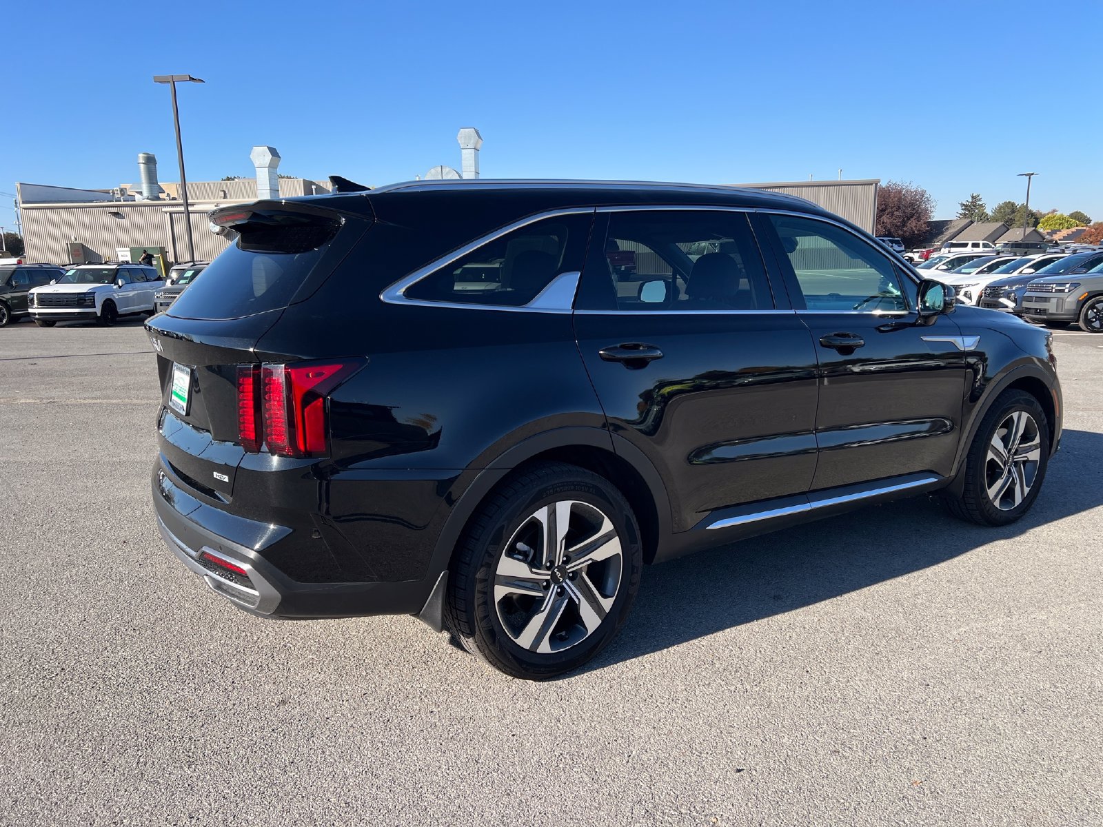 Used 2023 Kia Sorento EX AWD/4WD image 3