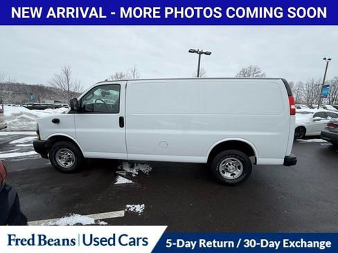 Used 2022 Chevrolet Express 2500 w/ Driver Convenience Package image 6