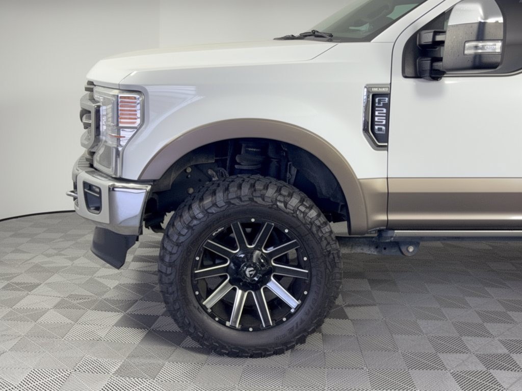 Used 2020 Ford F250 King Ranch w/ King Ranch Ultimate Package AWD/4WD image 13
