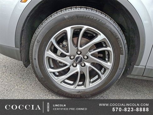 Certified 2022 Lincoln Corsair AWD w/ Equipment Group 101A image 8