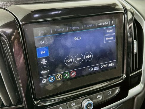 Used 2021 Chevrolet Traverse RS AWD/4WD image 16