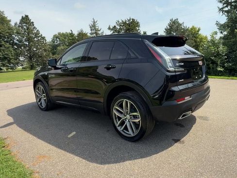 Used 2023 Cadillac XT4 Sport image 3