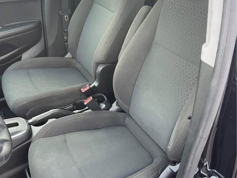 Used 2021 Chevrolet Trax LS image 5