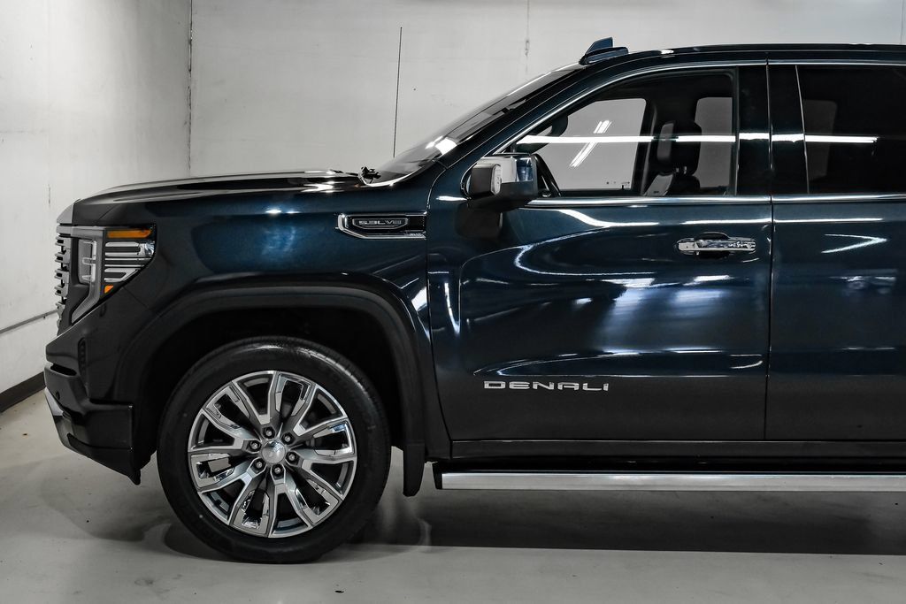 Used 2023 GMC Sierra 1500 Denali w/ Denali Reserve Package AWD/4WD image 15