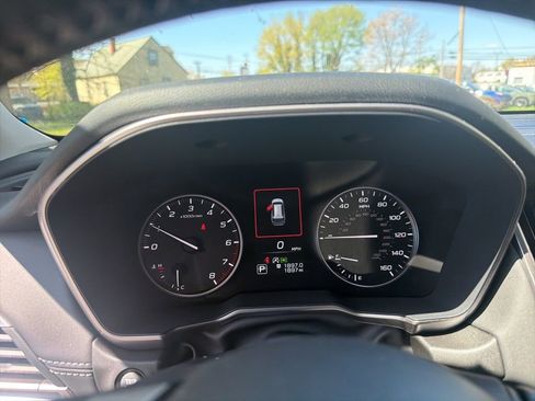 Used 2025 Subaru Outback Limited image 22