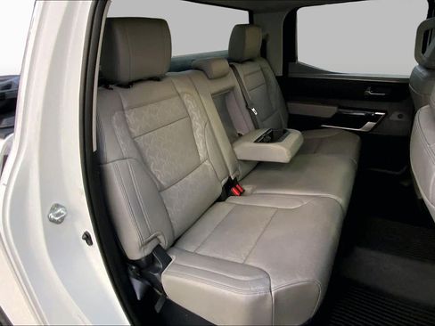 Used 2023 Toyota Tundra Limited AWD/4WD image 19