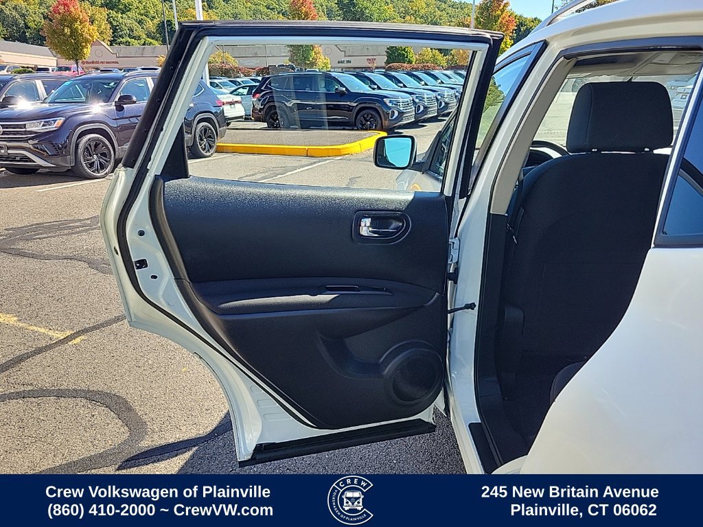 Used 2015 Nissan Rogue S w/ Convenience Package AWD/4WD image 47
