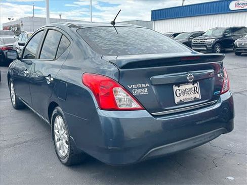 Used 2015 Nissan Versa SV w/ SV Appearance Package FWD image 5