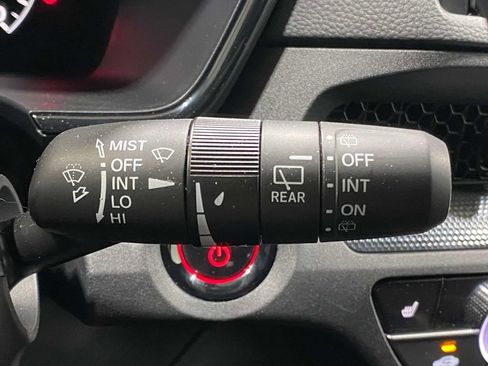 Used 2025 Honda CR-V Sport-L image 25