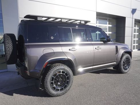 New 2026 Land Rover Defender 110 OCTA image 4