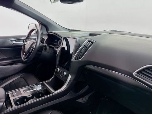 Used 2024 Ford Edge ST-Line image 28