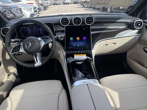 New 2026 Mercedes-Benz GLC 300 image 7