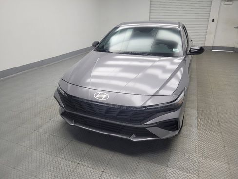 Used 2025 Hyundai Elantra Sport FWD image 15