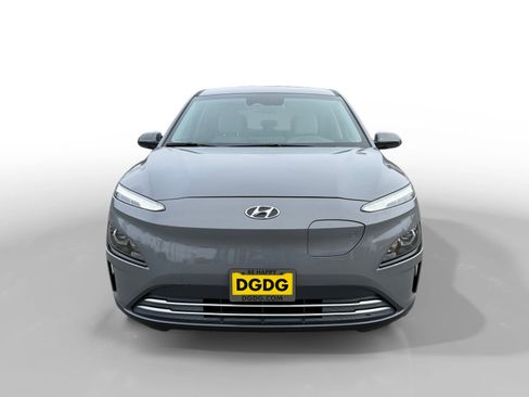 Used 2023 Hyundai Kona SE w/ Cargo Package image 8